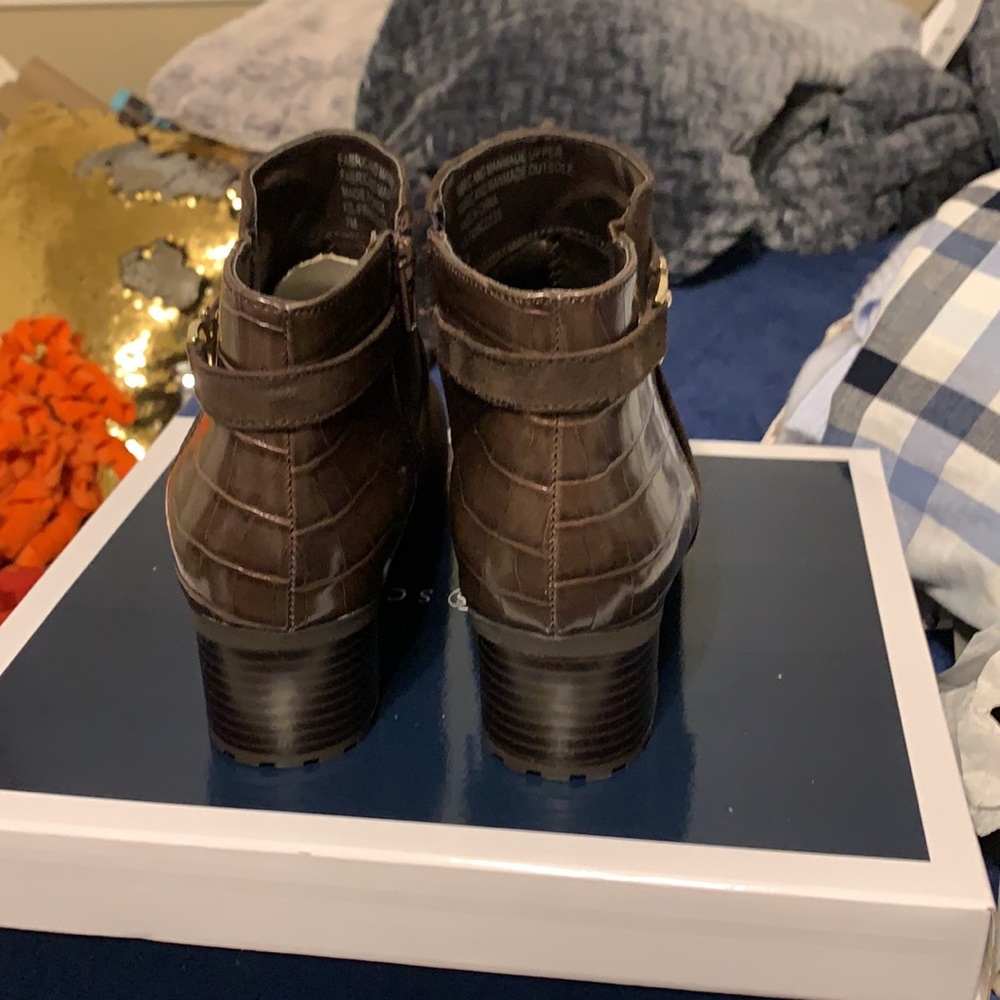 Dark brown Karen Scott boots. - Picture 3 of 7